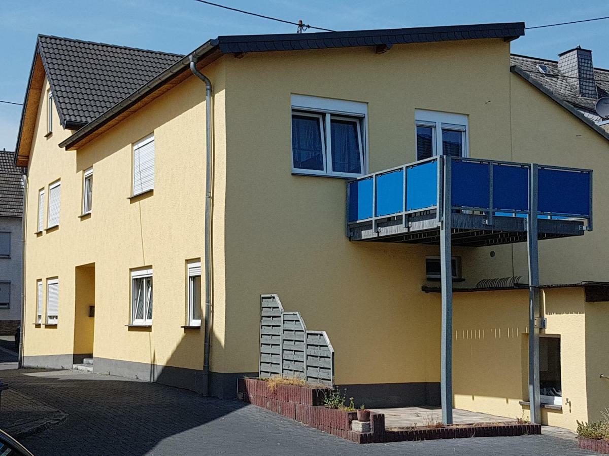 Vulkanpark-Ferienwohnung Karibic Nickenich Dış mekan fotoğraf