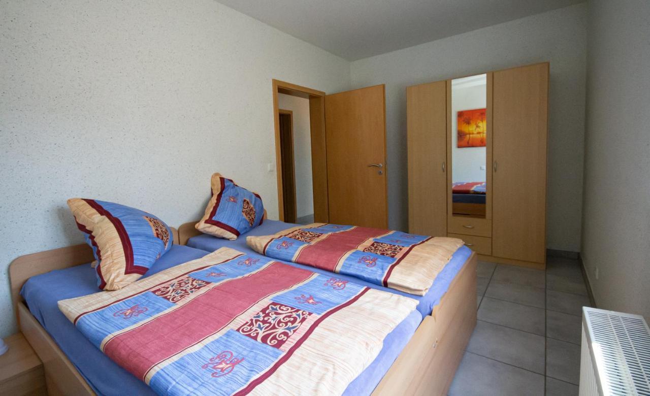 Vulkanpark-Ferienwohnung Karibic Nickenich Dış mekan fotoğraf